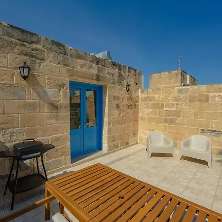Boutique House - Private Terrace Near Dome Дом отдыха Моста
