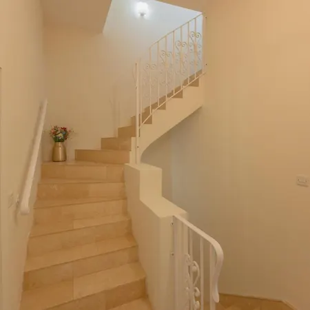 Boutique House - Private Terrace Near Dome Дом отдыха *